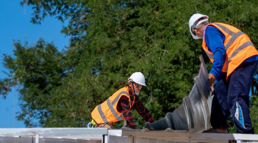 Expert Emergency Roof Repairs services in Gilman, WI